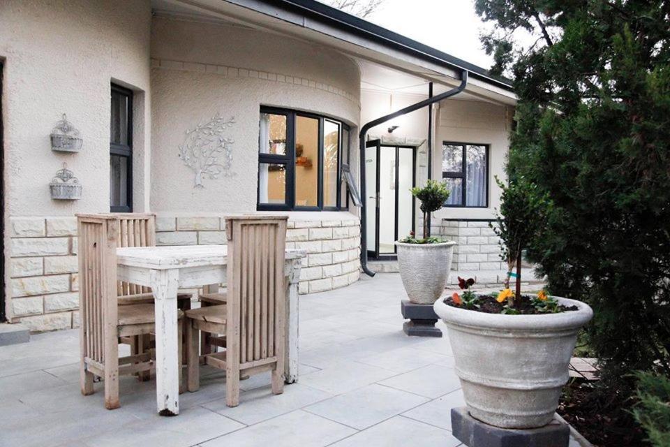 The Perfect Corner Guesthouse Bethlehem Exterior photo